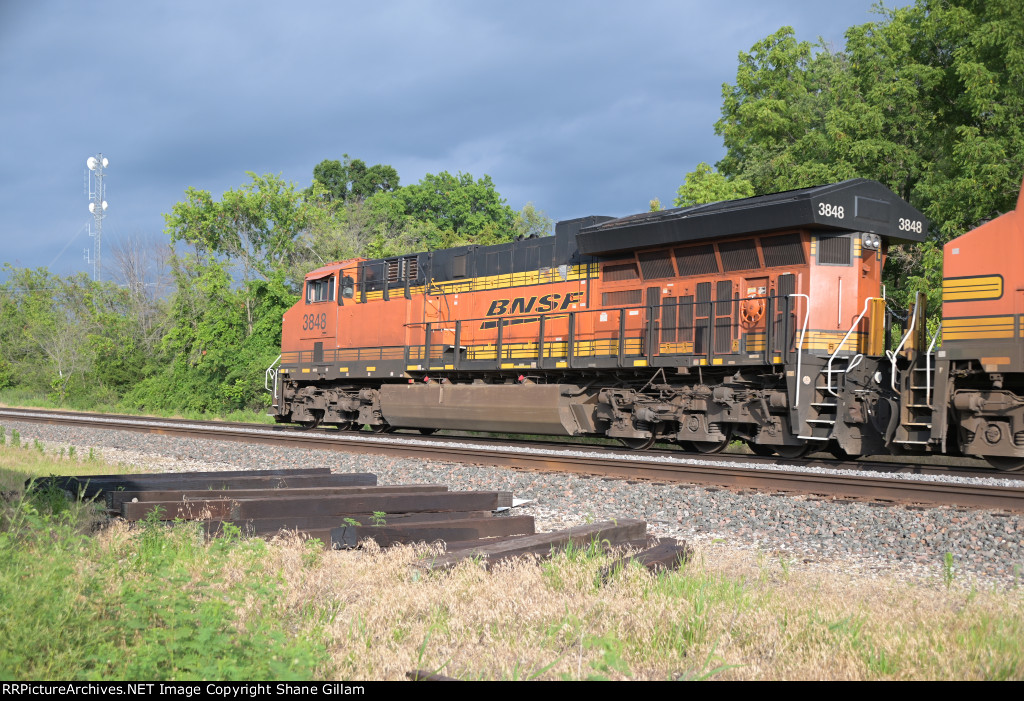 BNSF 3848 Roster shot